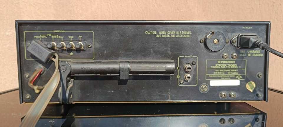 Продавам стерео тунер Pioneer TX-6500 II
