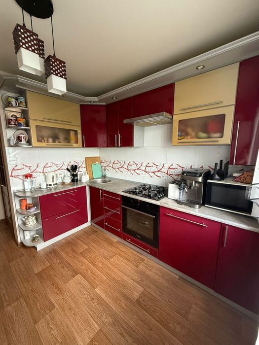 Продам 3 комн.квартиру