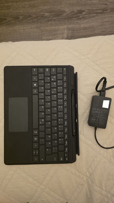Microsoft Surface Pro 8  i5/16 gb/256gb