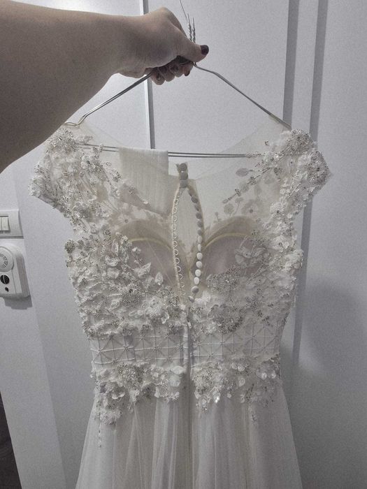 Vand rochie de mireasa