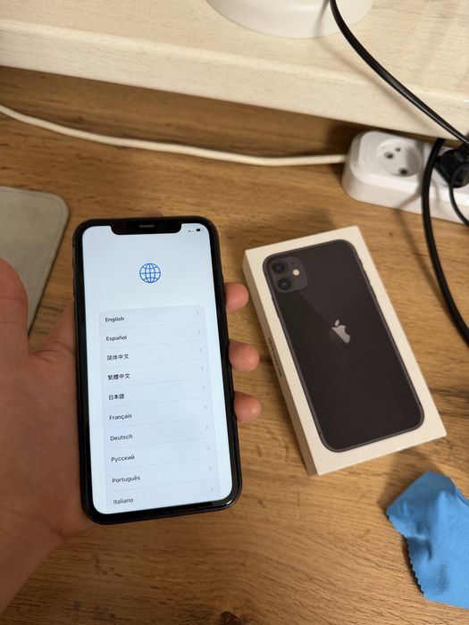 iPhone 11, без гарантии