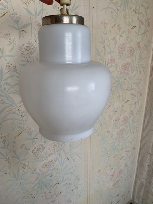 Люстра с двумя сменными плафонами