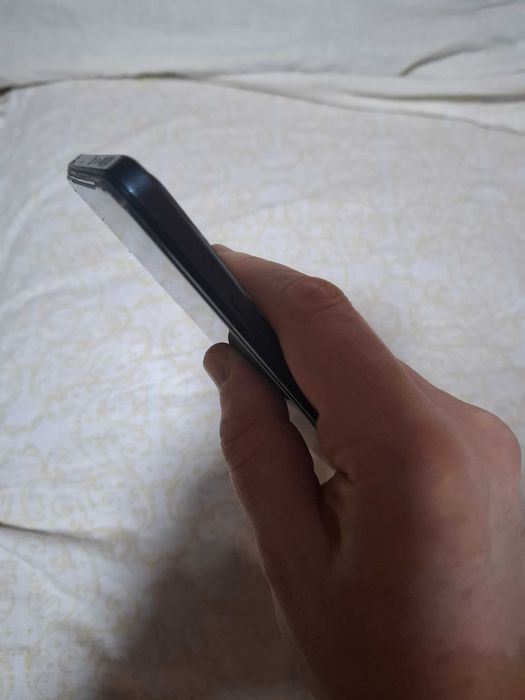 Смартфон Xiaome Redmi note 12
