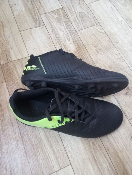 Футбольные бутсы Kipsta  . 35 р