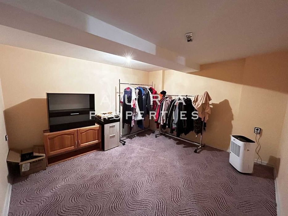 Продава се Къща в Разград, Бели Лом - 310 кв.м за 537 €/кв.м - Снимка #7