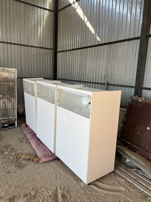 Шкаф для магазина