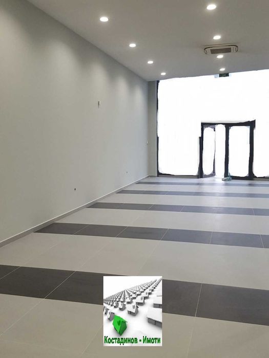 Дава се под наем Магазин в Пловдив, Индустриална зона - Север - 155 кв.м за 948.09 € - Снимка #1