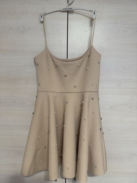 Прекрасна нова рокля ZARA