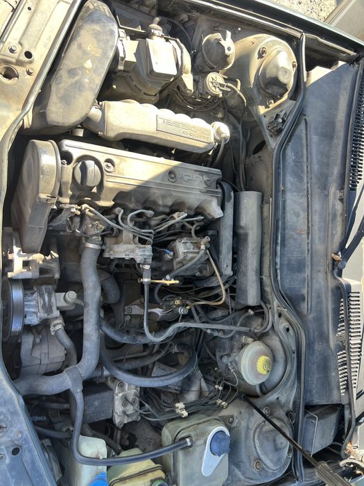 Audi 100  2.5  дизел на части
