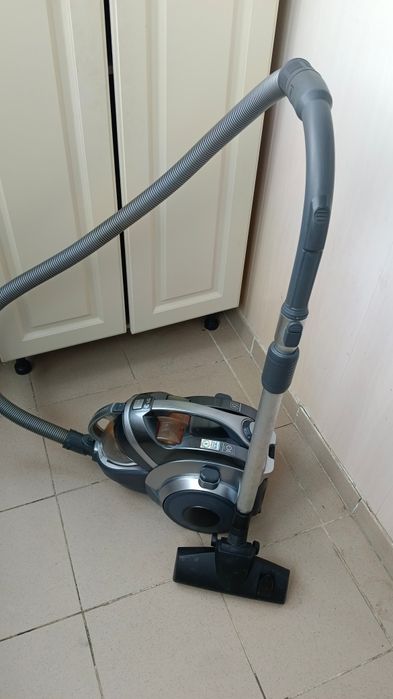 Пылесос  LG kompressor