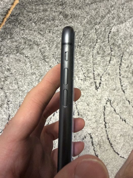 Iphone 11 64 gb, черный