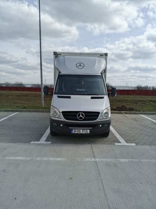 Vând Mercedes sprinter