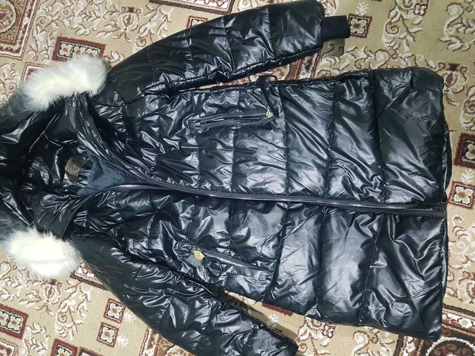 Sifatli, issiqqina ayollar kurtkasi