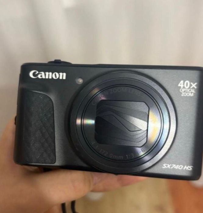 canon powershot SX740 HS