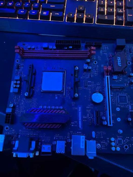 kit ryzen 5 1600x + A320M pro gaming