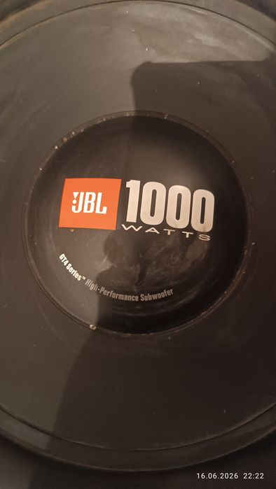 Динамик JBL буфер