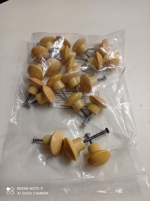 Дървени дръжки за врати