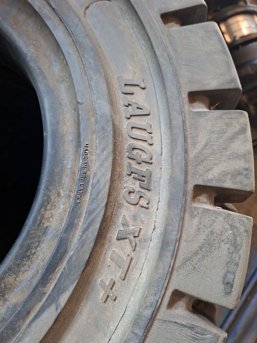 Cauciucuri pline Laugfs 700-12