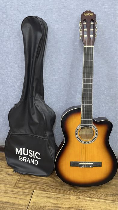 Ravenni gitara ideal