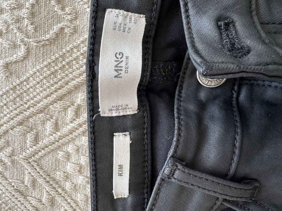 Скинни брюки Mango