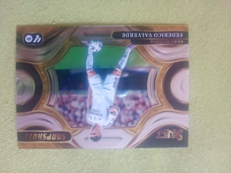 Cartonașe Topps și Merlin