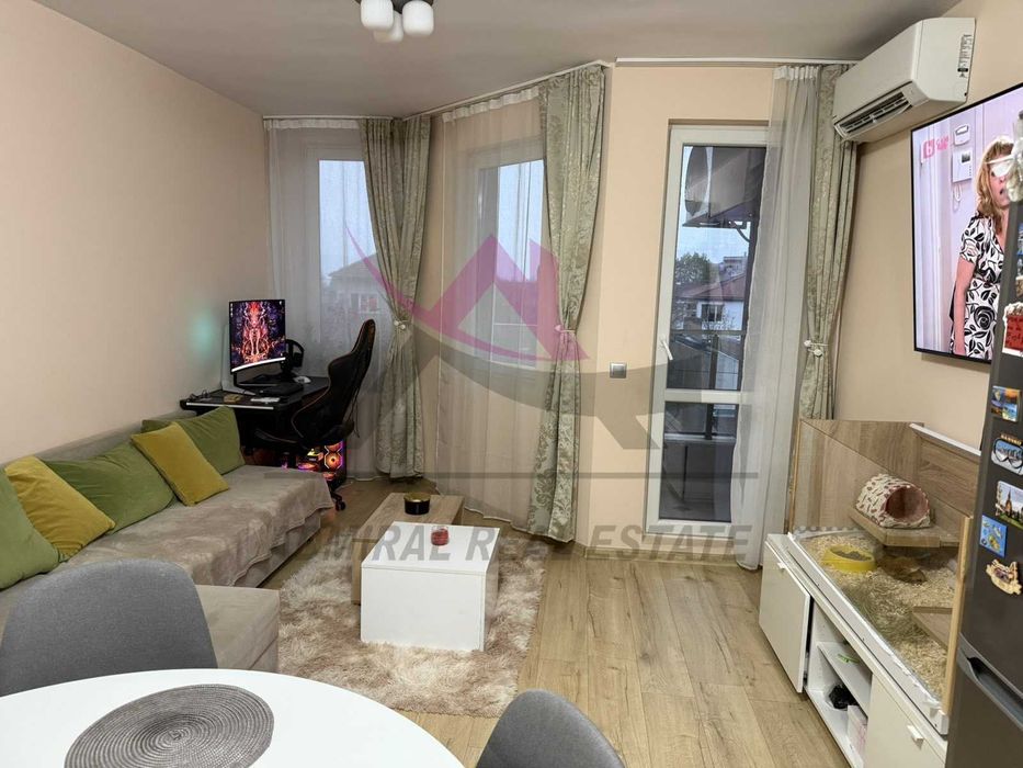Продава се Тристаен апартамент в Варна, Аспарухово - 86 кв.м за 1080 €/кв.м - Снимка #1