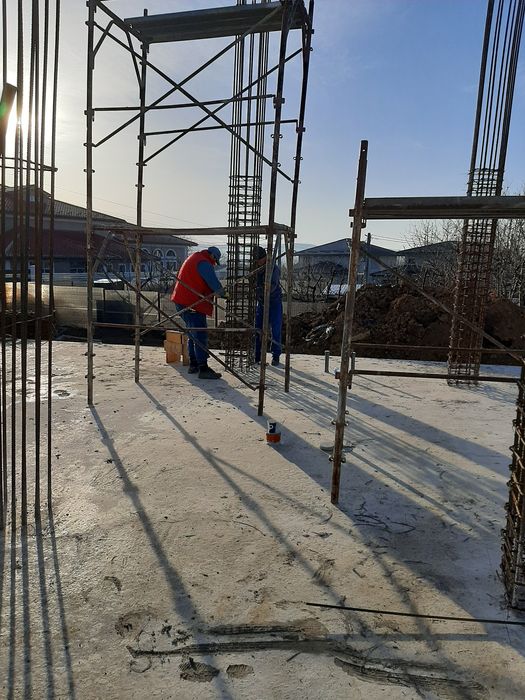 Construcții la cheie si la rosu