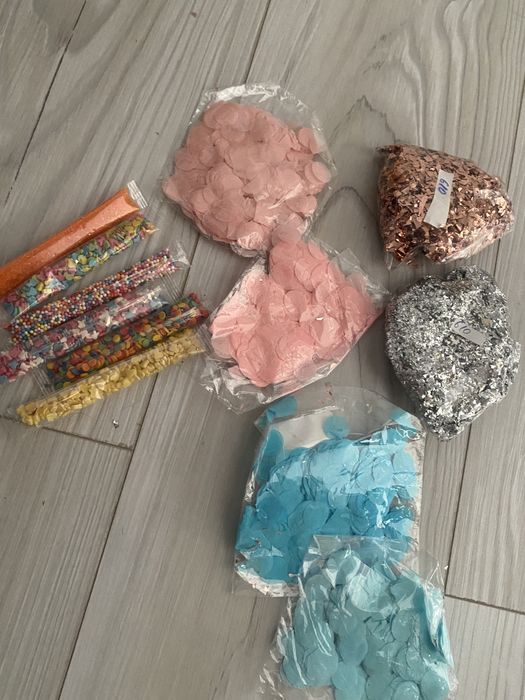 Продам шарики ленты насос и прочее