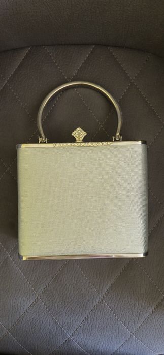 Малка дамска чанта