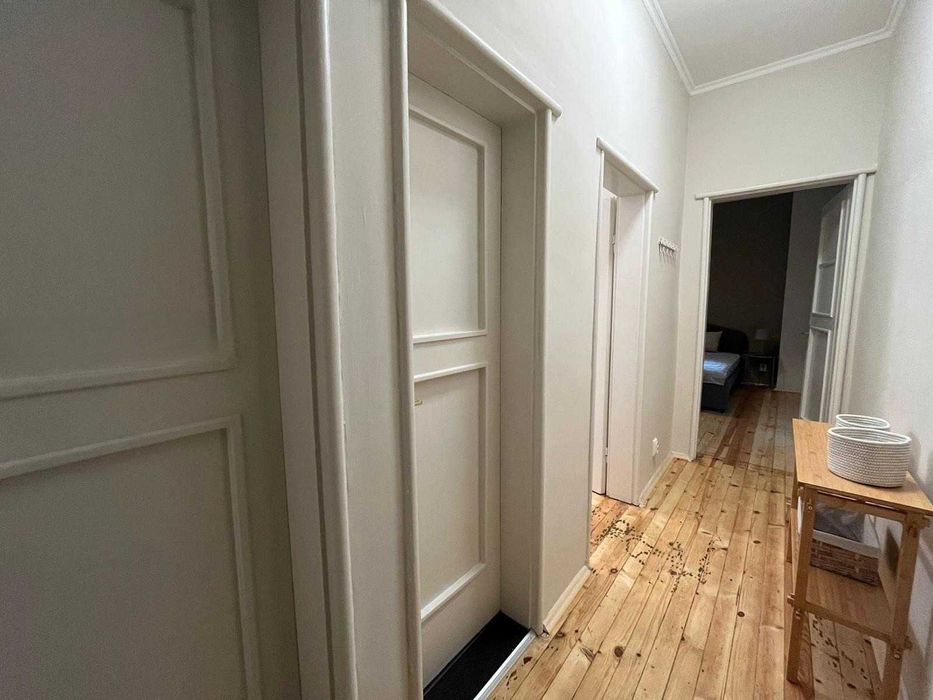 Дава се под наем Двустаен апартамент в София, Център - 60 кв.м за 458.49 € - Снимка #4