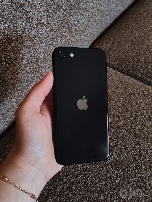 Iphone SE 64 Гб в хорошем состоянии. Все функции работают отлично.