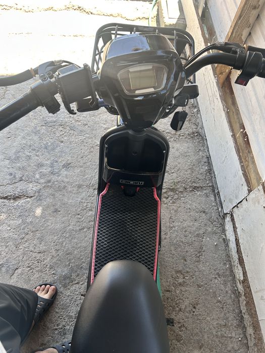 Скутер SK8   350W