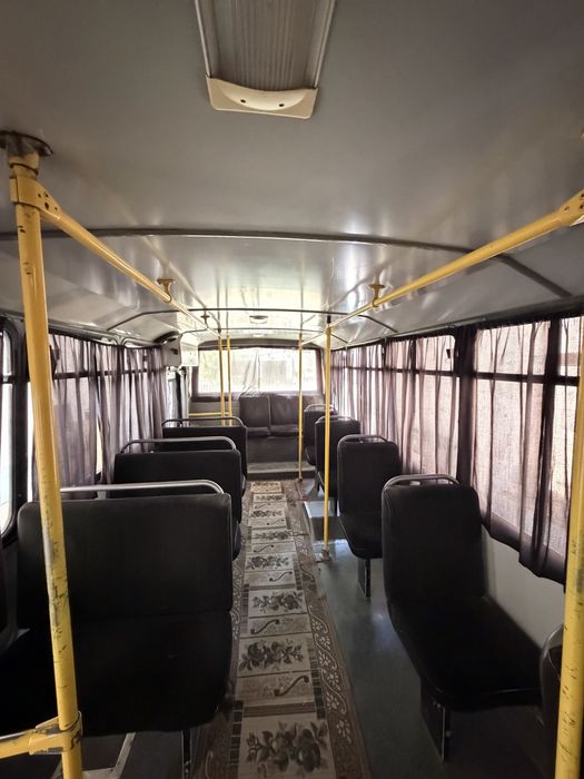 Isuzi avtobus sotiladi