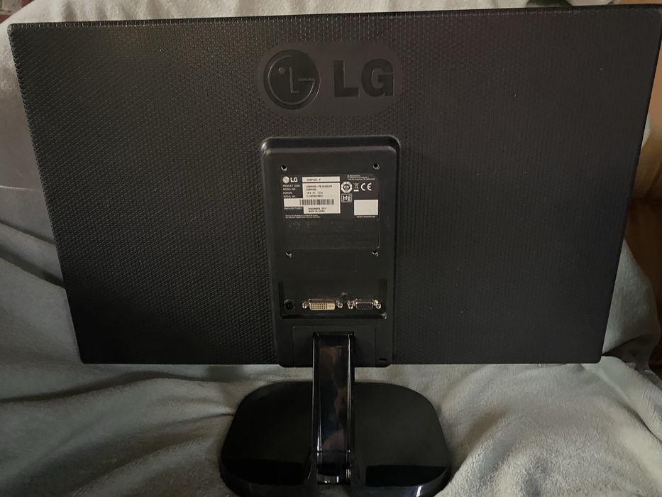 Vand Monitor LG Led