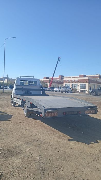 Продам эвакуатор. База 5,3м