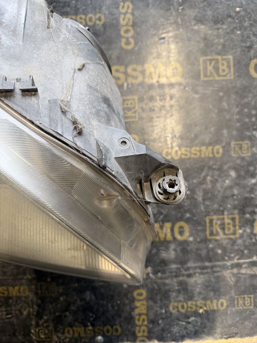 Фар десен ксенонов Mercedes S class W221 мерцедес с класа в221 desen