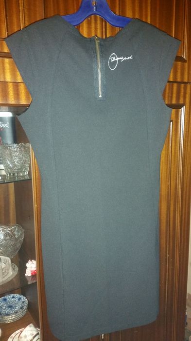 НОВО!Рокля Desigual размер М