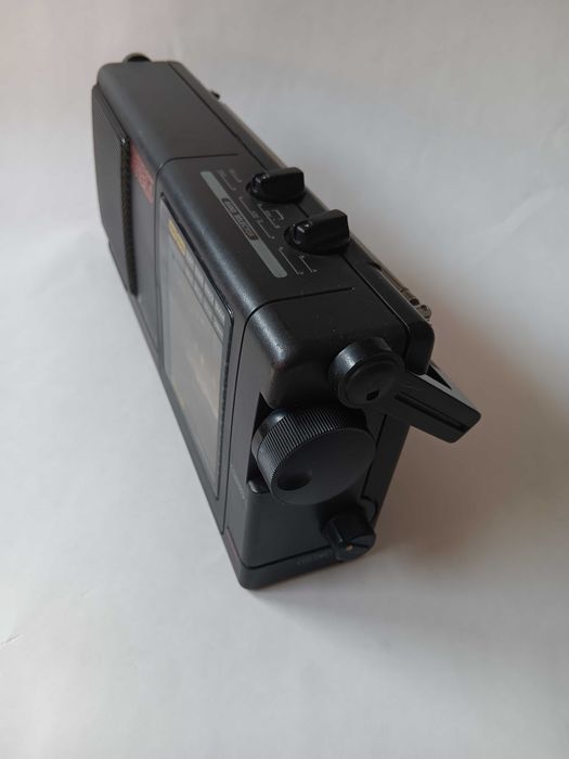 Radio vechi Romanesc TOTAL produs de Electronica, de colectie,Comunism