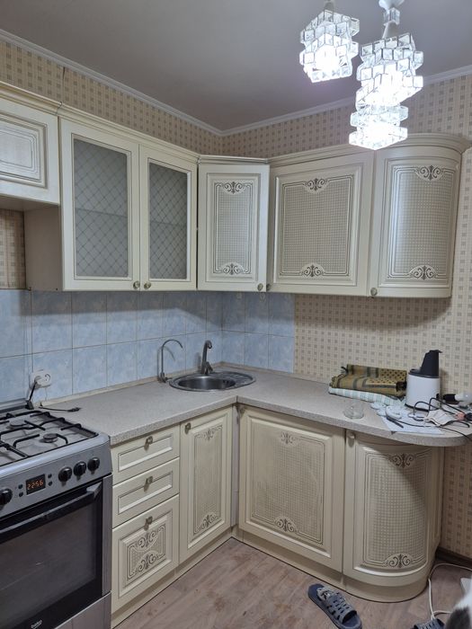 Кухонный гарнитур отдам даром. Самовывоз