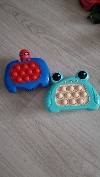 Продам детские игрушки