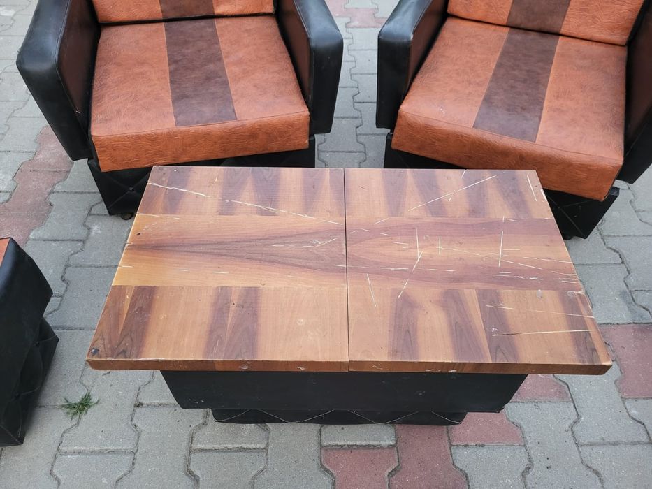 Set 2 fotolii, 2 tabureti si masa