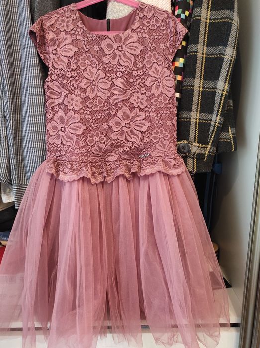 Официална рокля за момиче- 10-12г.