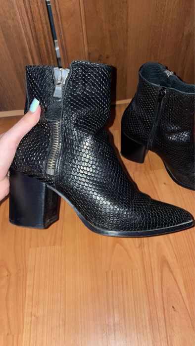 Botine piele naturala cu toc