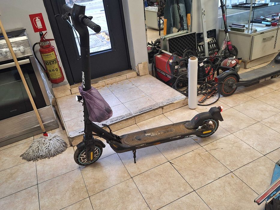 Електрическа тротинетка mega motion me5 e-scooter