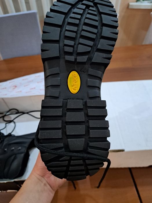 Продам зимние берцы Chiruca