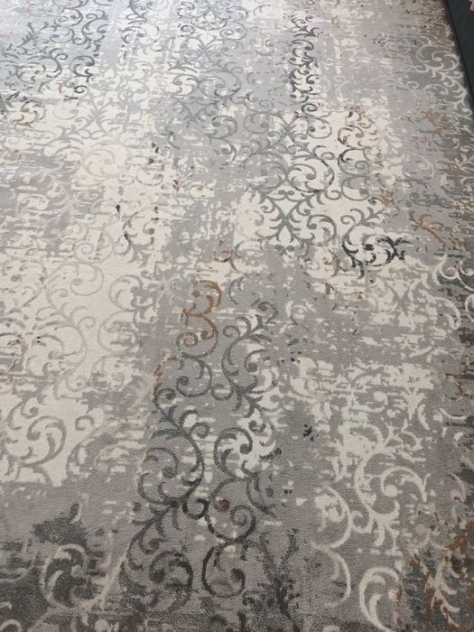 Продам ковер  в отличном состоянии