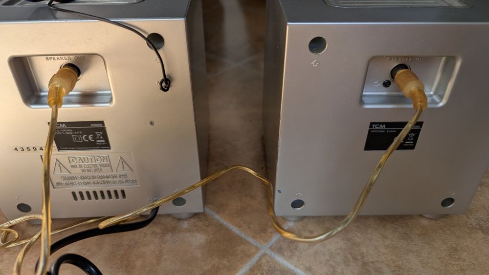 Radio TCM 240002 cu AUX