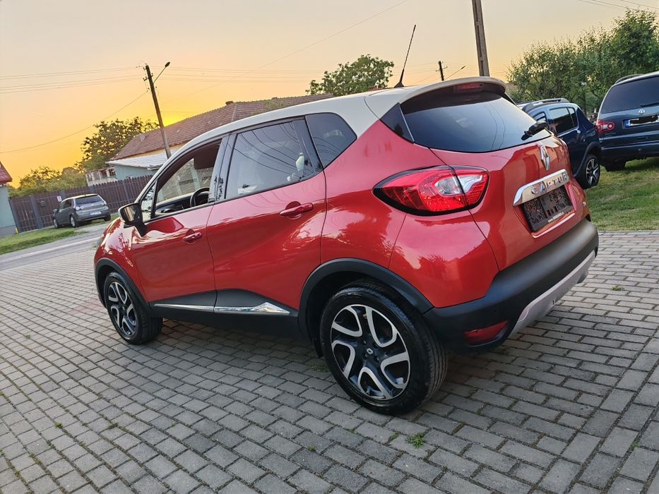 Renault Captur Editie limitată Helly Hasen Full-Motor Benzina 90 Cai Garanție!