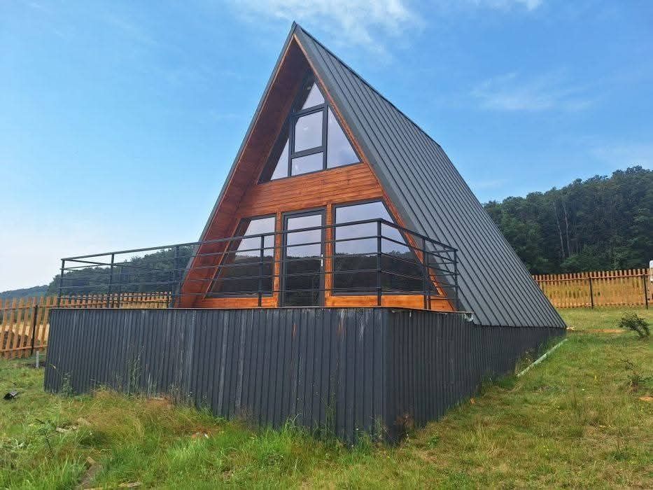 Vindem cabane din lemn