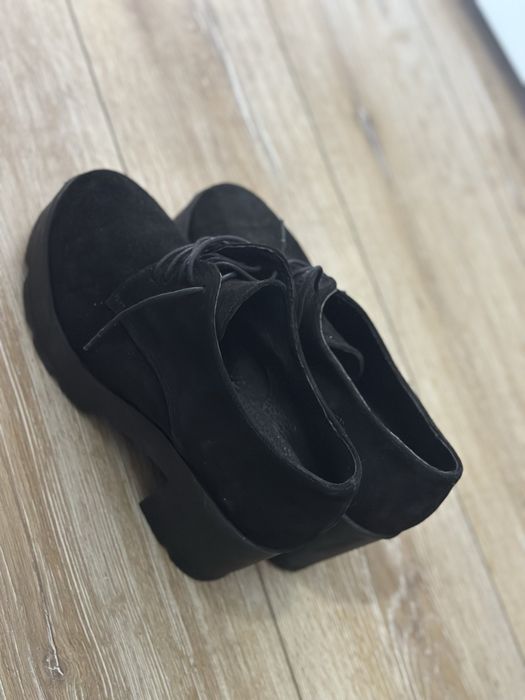 Pantofi cu platforma